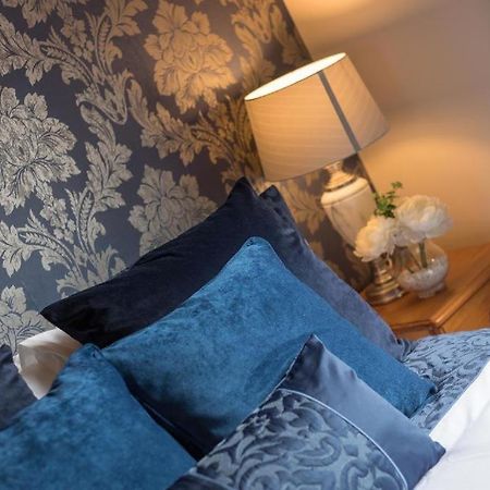 Town Square Townhouse - Best Location In Galway Exteriör bild
